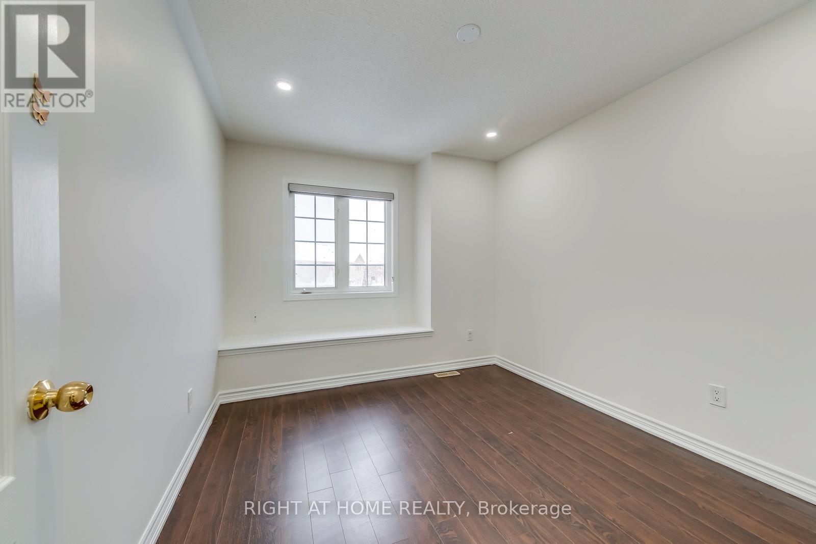 15 Eagle Trace Drive, Brampton, Ontario  L6R 0M3 - Photo 27 - W12873314