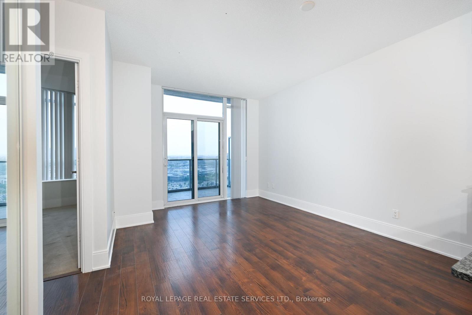 2305 - 330 Burnhamthorpe Road W, Mississauga, Ontario  L5B 0E1 - Photo 12 - W12888334