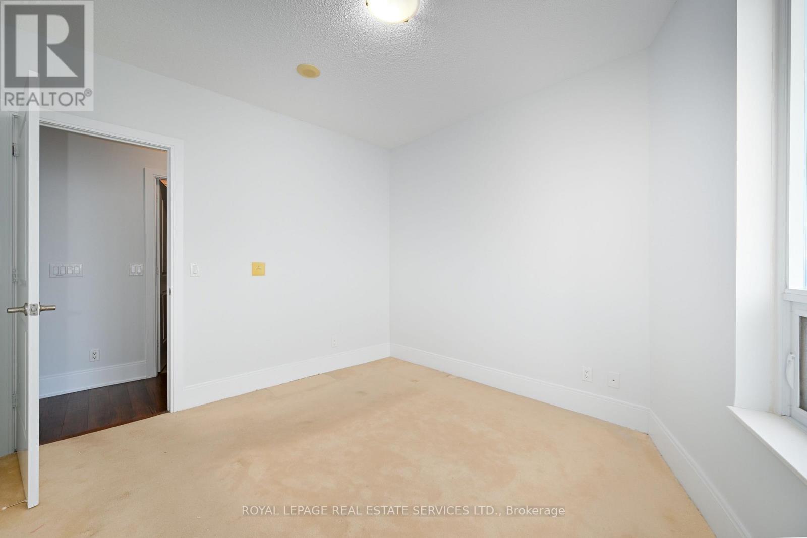 2305 - 330 Burnhamthorpe Road W, Mississauga, Ontario  L5B 0E1 - Photo 22 - W12888334