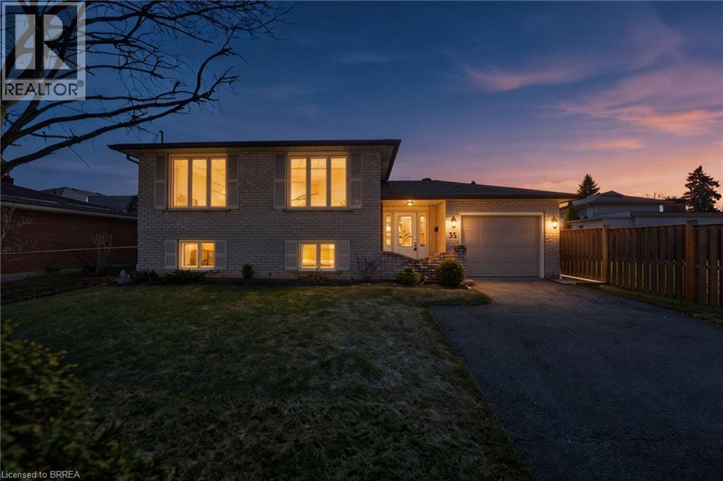 35 Bernard Avenue, Brantford, Ontario  N3R 7K7 - Photo 4 - 40818603