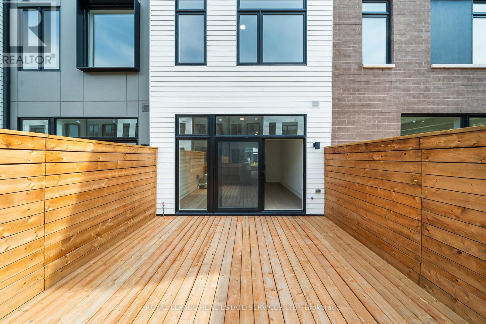 12 - 20 Lou Parsons Way, Mississauga, Ontario  L5H 0B2 - Photo 10 - W12969976