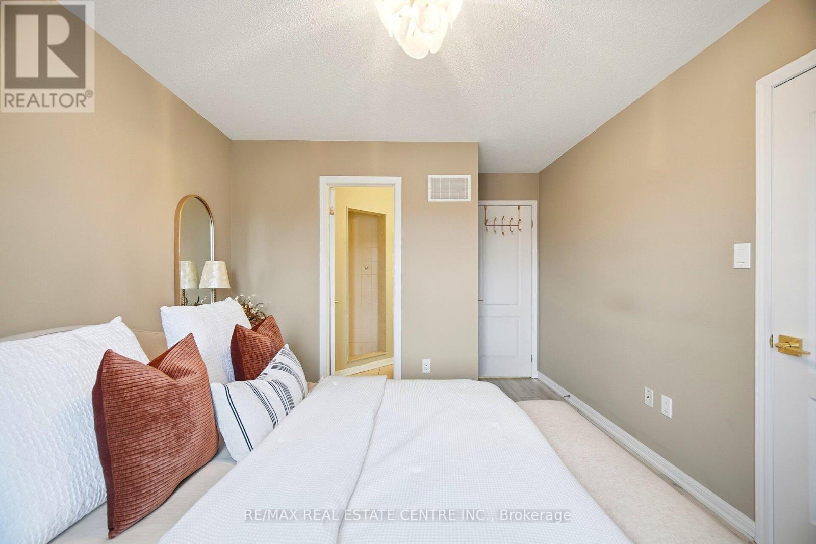 26 - 6020 Derry Street, Milton, Ontario  L9T 8L6 - Photo 27 - W12973400