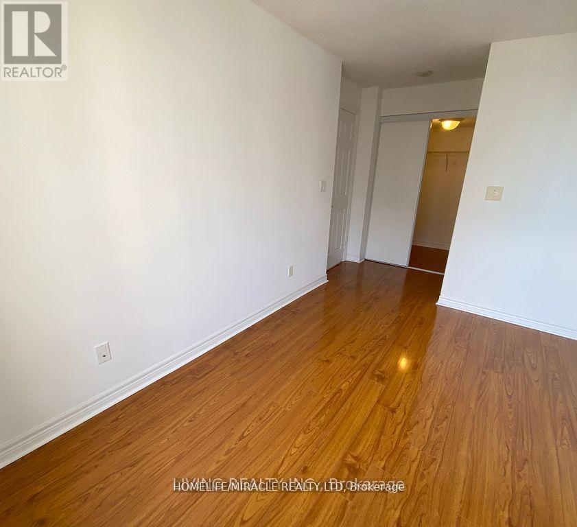 2110 - 310 Burnhamthorpe Road W, Mississauga, Ontario  L5B 4P9 - Photo 15 - W12973614