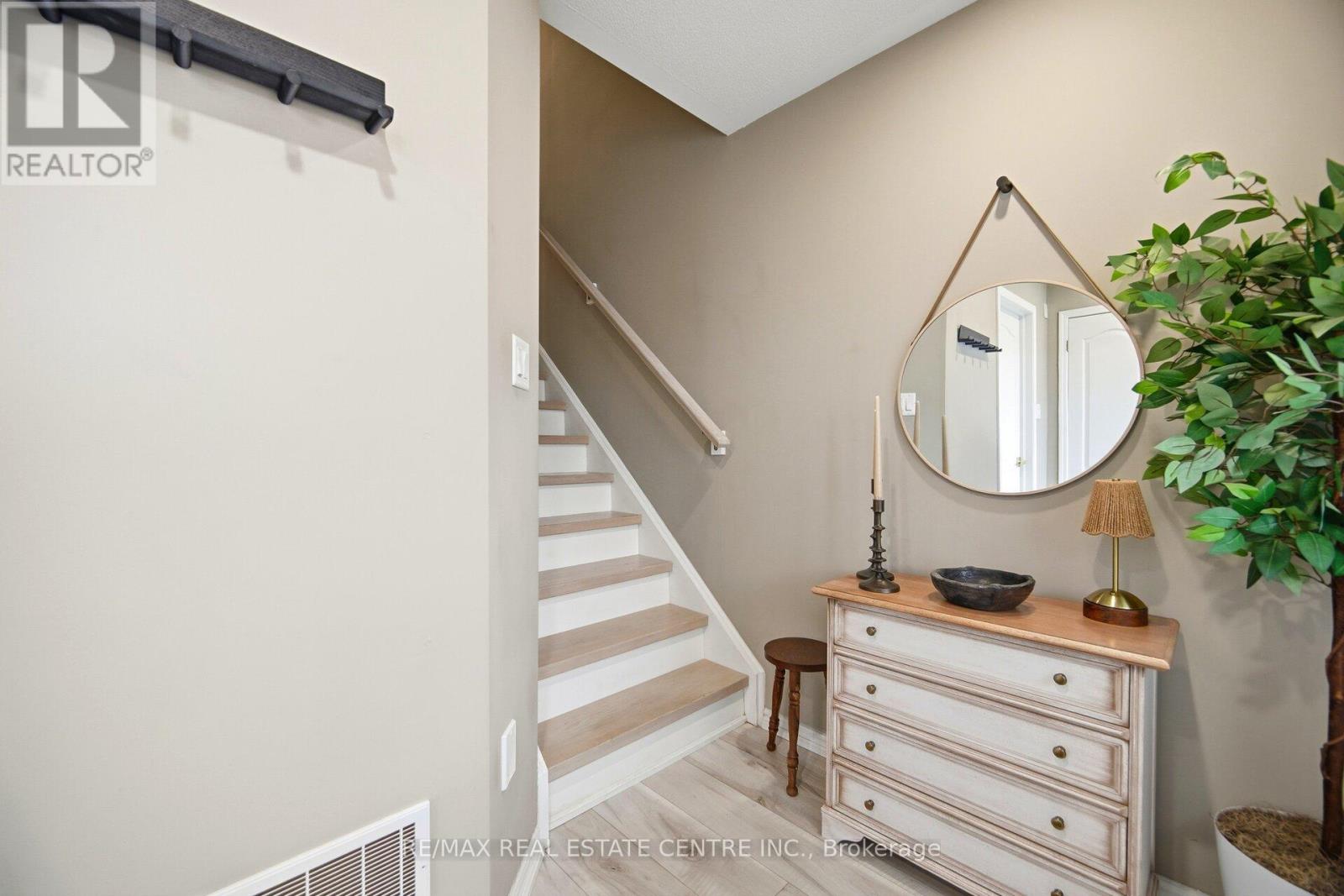 26 - 6020 Derry Street, Milton, Ontario  L9T 8L6 - Photo 8 - W12973400