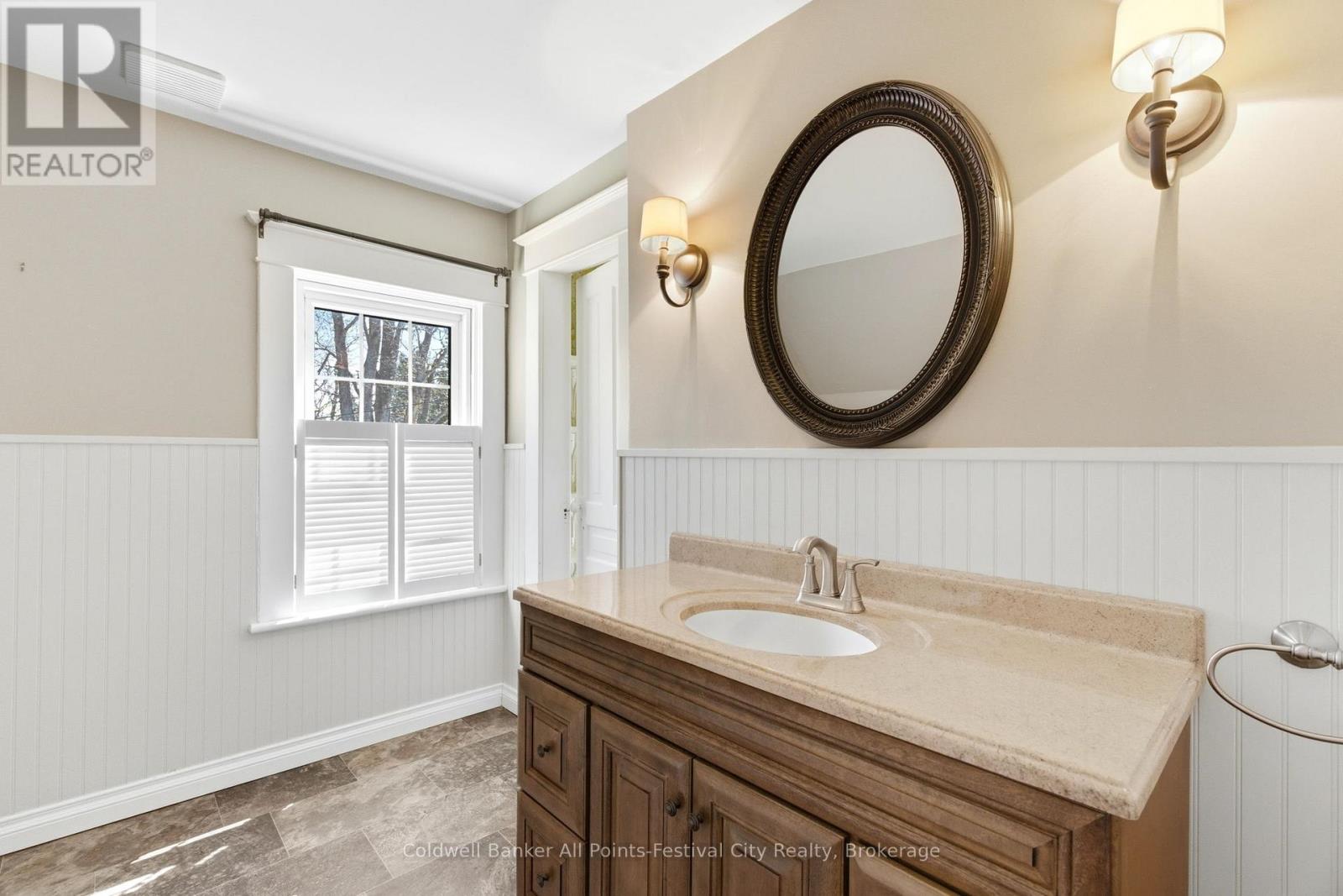 129 Ontario Street, Central Huron, Ontario  N0M 1L0 - Photo 33 - X12975334