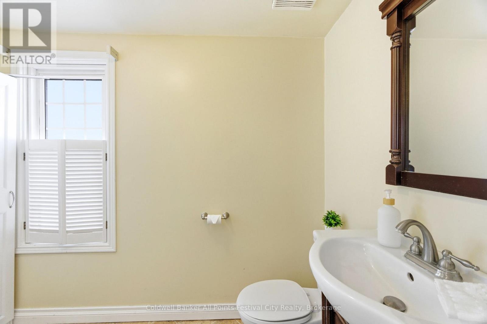 129 Ontario Street, Central Huron, Ontario  N0M 1L0 - Photo 19 - X12975334