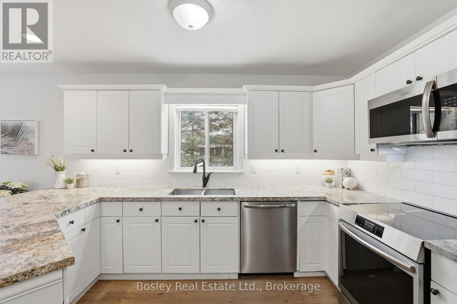 17 Ridge Creek Drive W, Meaford, Ontario  N4L 1L7 - Photo 7 - X12975798