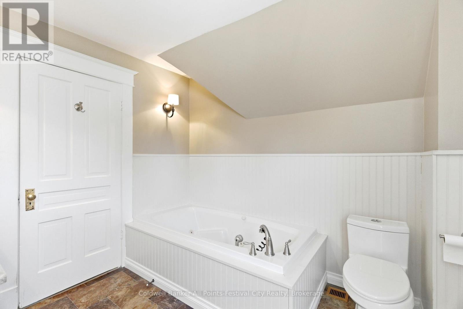 129 Ontario Street, Central Huron, Ontario  N0M 1L0 - Photo 35 - X12975334