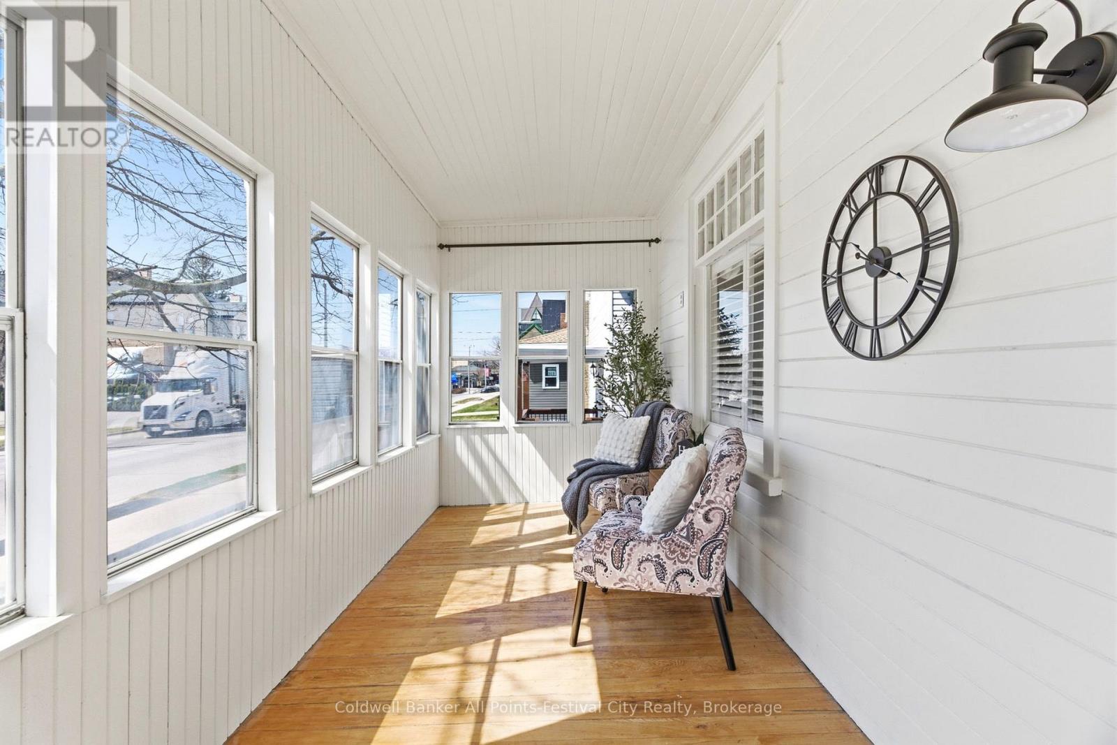 129 Ontario Street, Central Huron, Ontario  N0M 1L0 - Photo 5 - X12975334