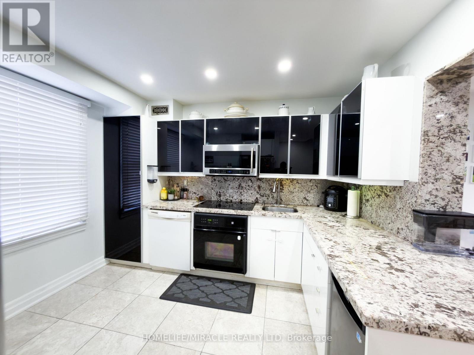 64 - 2440 Bromsgrove Road, Mississauga, Ontario  L5J 4J7 - Photo 19 - W12975368