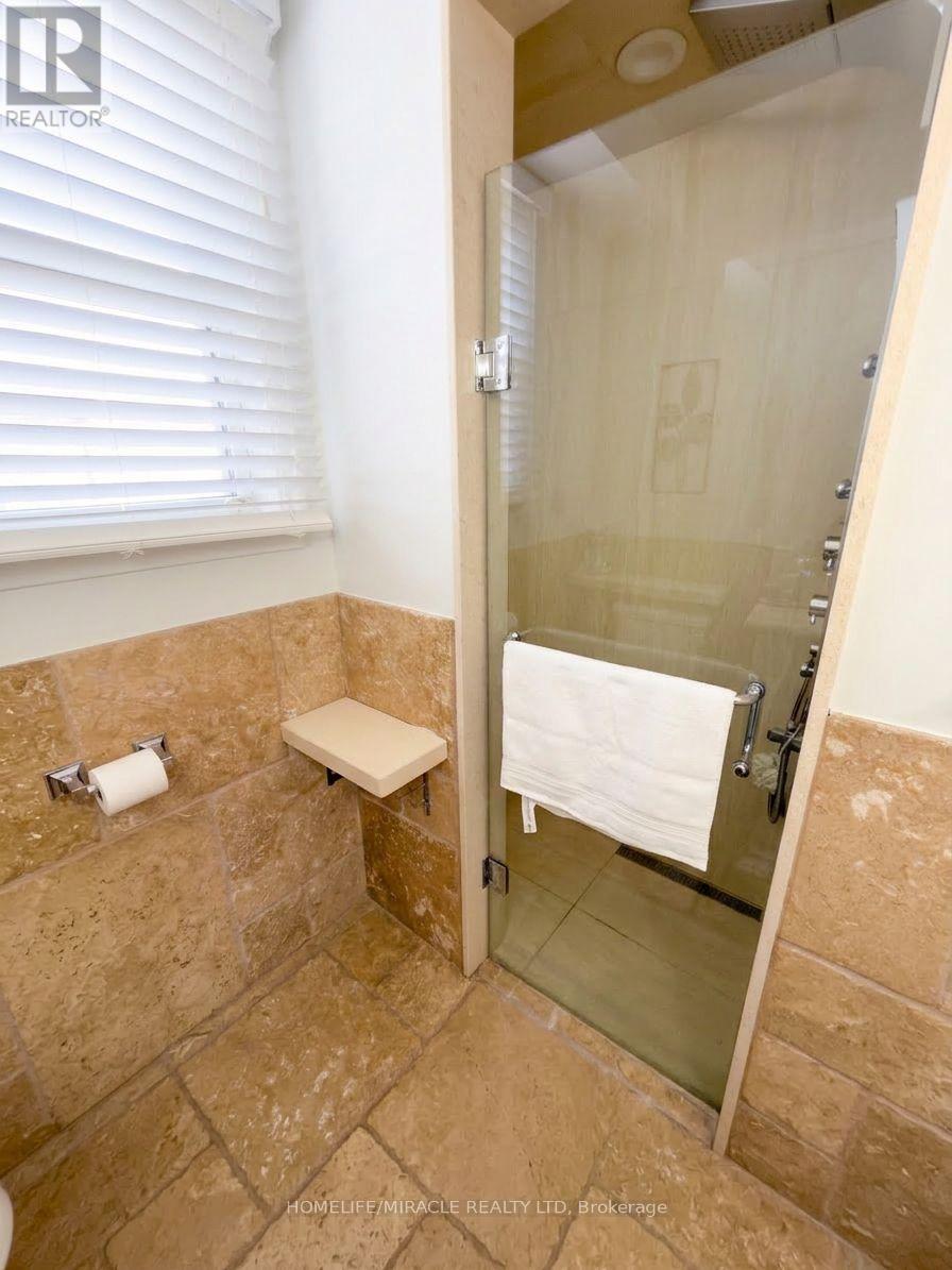 64 - 2440 Bromsgrove Road, Mississauga, Ontario  L5J 4J7 - Photo 22 - W12975368