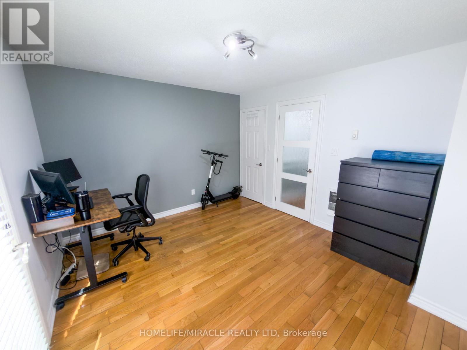 64 - 2440 Bromsgrove Road, Mississauga, Ontario  L5J 4J7 - Photo 9 - W12975368