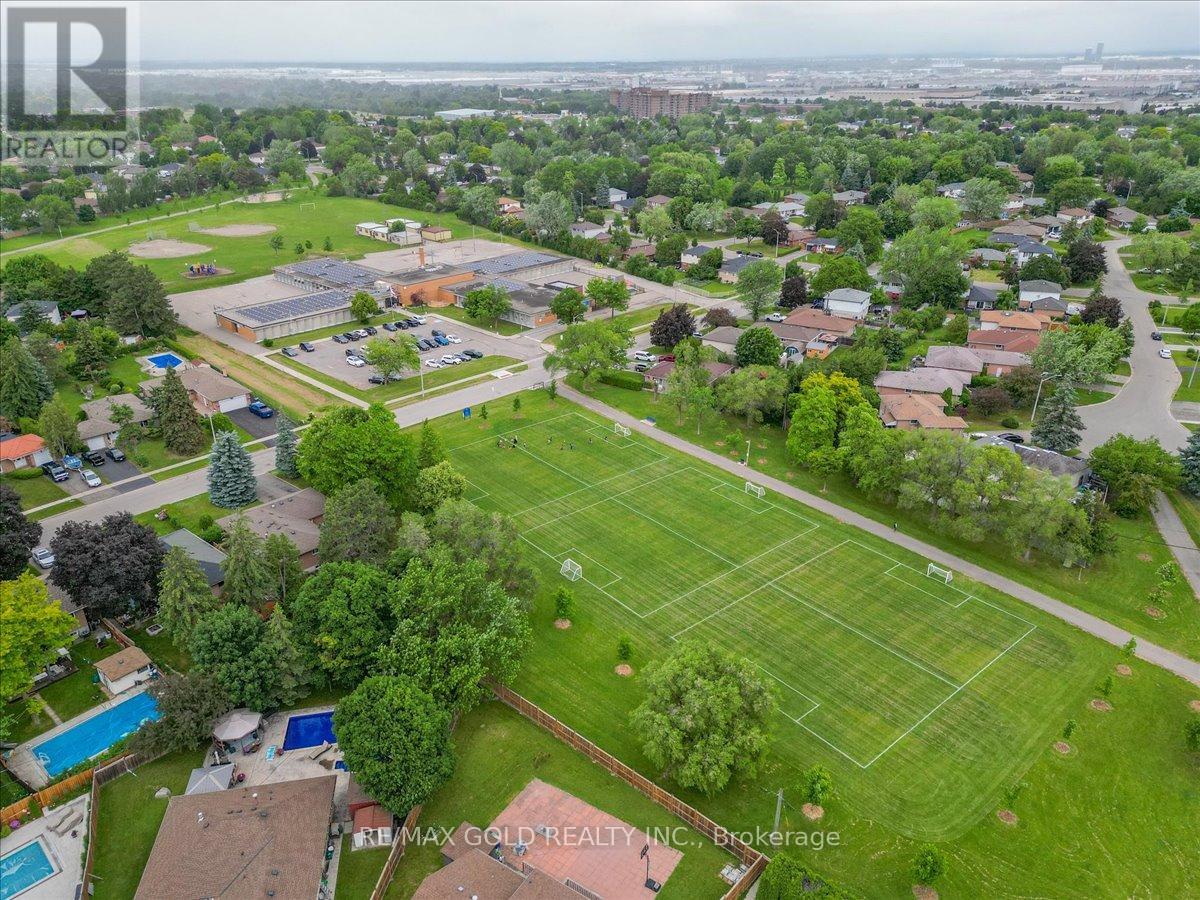 53 Dorchester Drive, Brampton, Ontario  L6T 3E2 - Photo 44 - W12975374