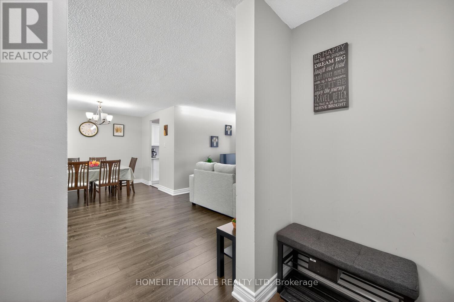 2003 - 4 Kings Cross Road, Brampton, Ontario  L6T 3X8 - Photo 11 - W12975388