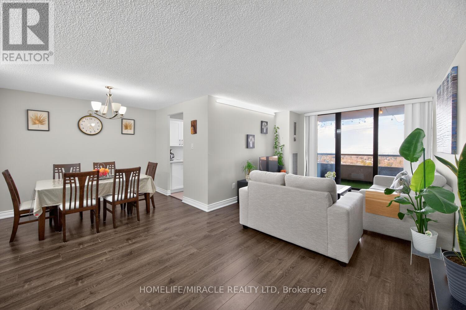 2003 - 4 Kings Cross Road, Brampton, Ontario  L6T 3X8 - Photo 12 - W12975388