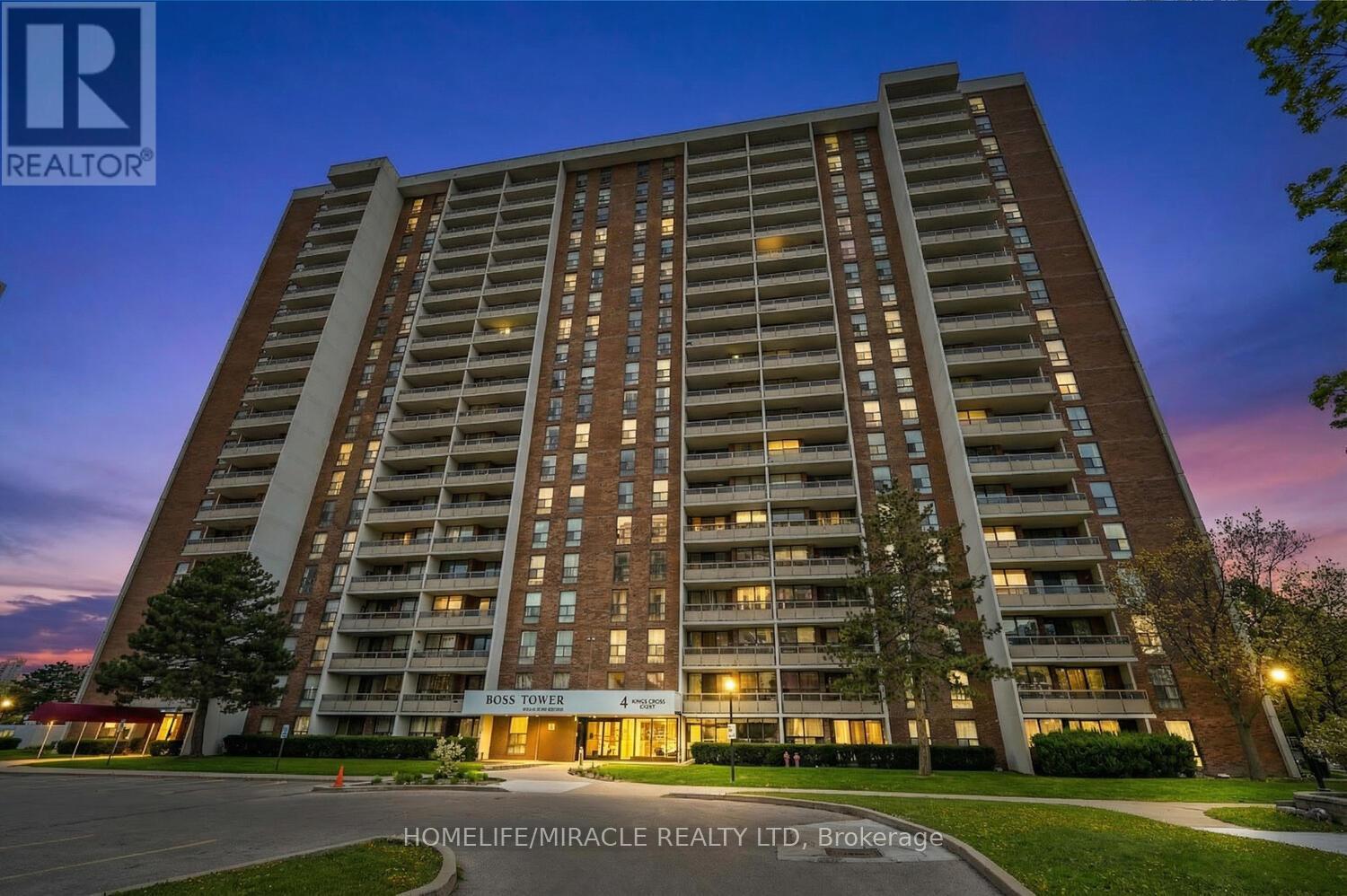 2003 - 4 Kings Cross Road, Brampton, Ontario  L6T 3X8 - Photo 2 - W12975388