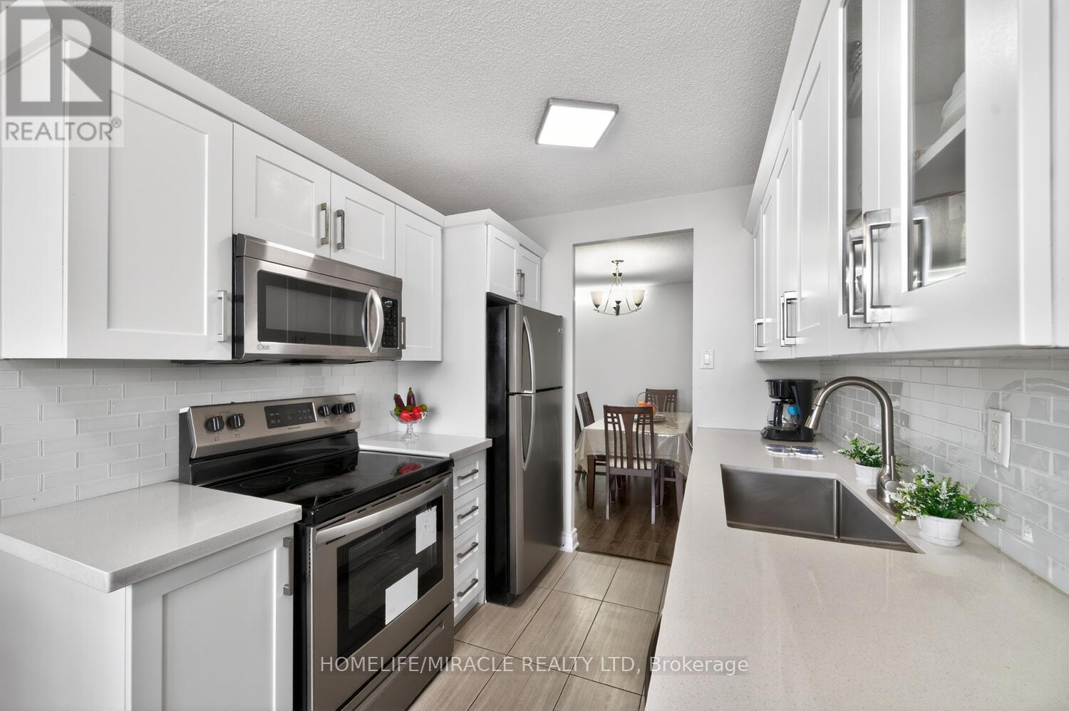 2003 - 4 Kings Cross Road, Brampton, Ontario  L6T 3X8 - Photo 21 - W12975388