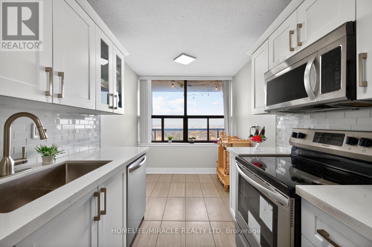 2003 - 4 Kings Cross Road, Brampton, Ontario  L6T 3X8 - Photo 23 - W12975388