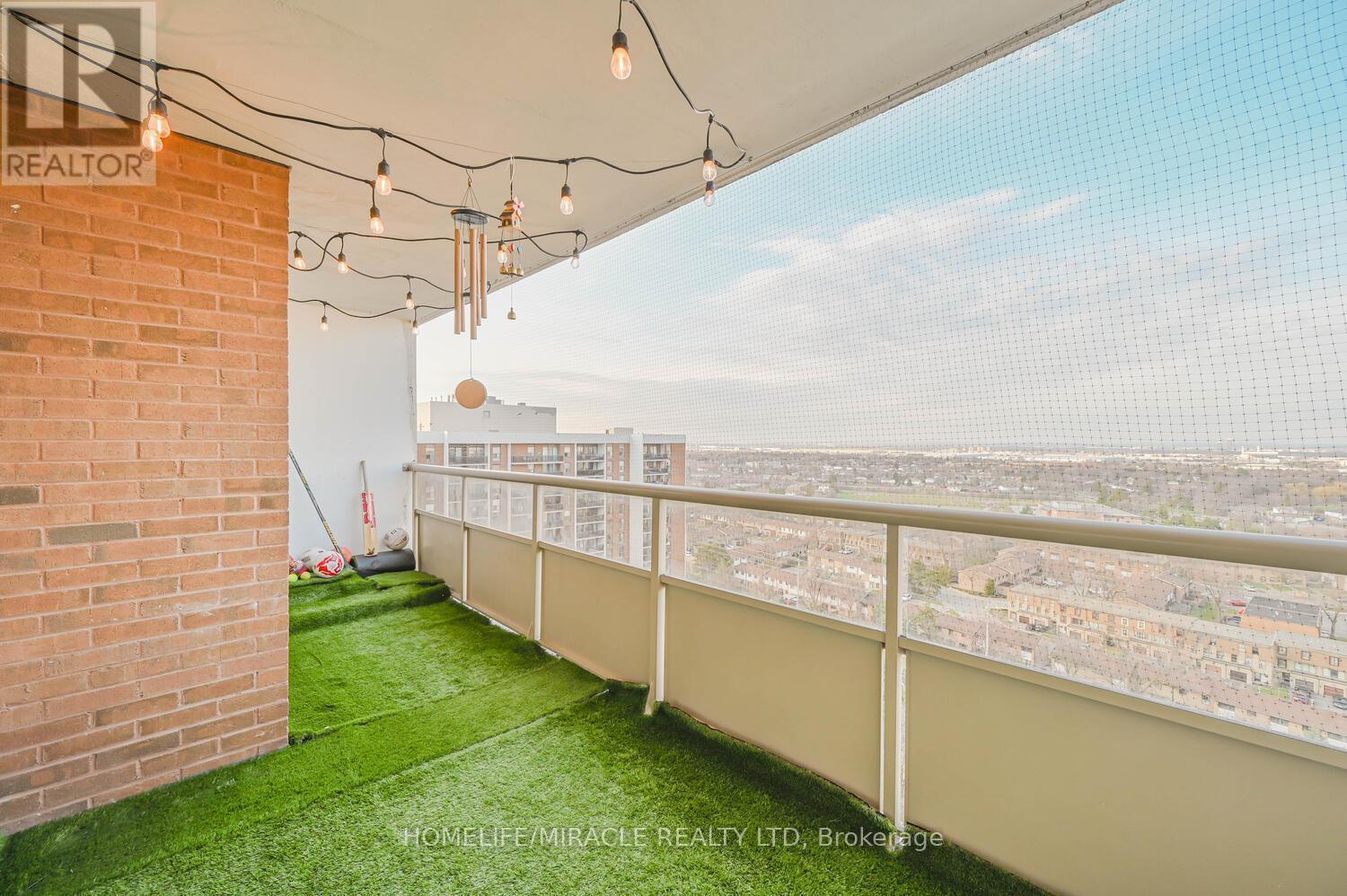 2003 - 4 Kings Cross Road, Brampton, Ontario  L6T 3X8 - Photo 36 - W12975388