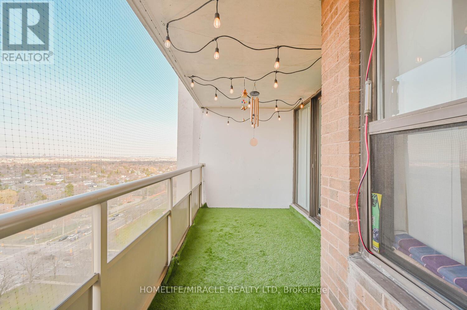 2003 - 4 Kings Cross Road, Brampton, Ontario  L6T 3X8 - Photo 37 - W12975388