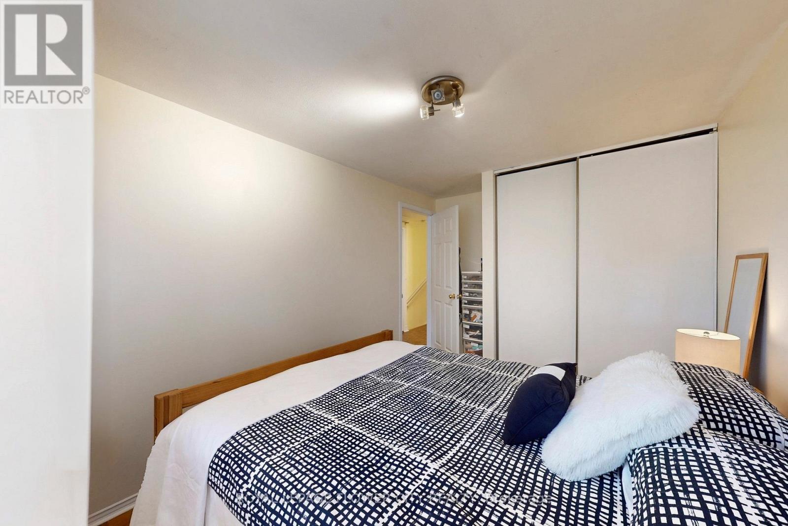 9 - 3350 Hornbeam Crescent, Mississauga, Ontario  L5L 3Z7 - Photo 31 - W12975404