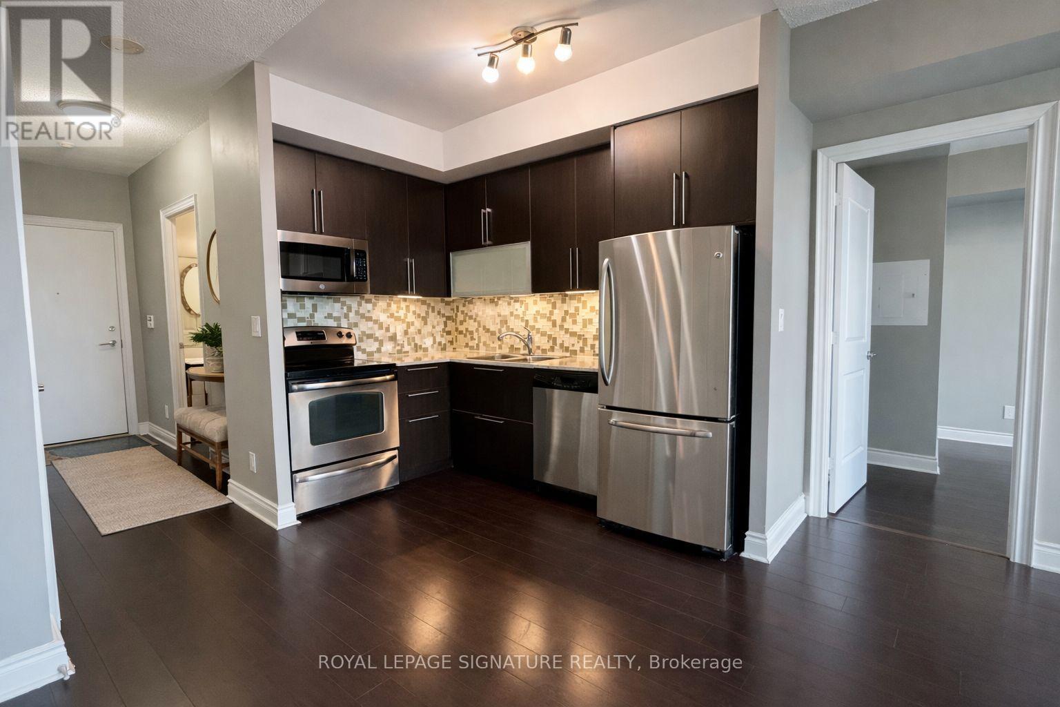 2704 - 16 Brookers Lane, Toronto, Ontario M8V 0A5 - Photo 20 - W12975412