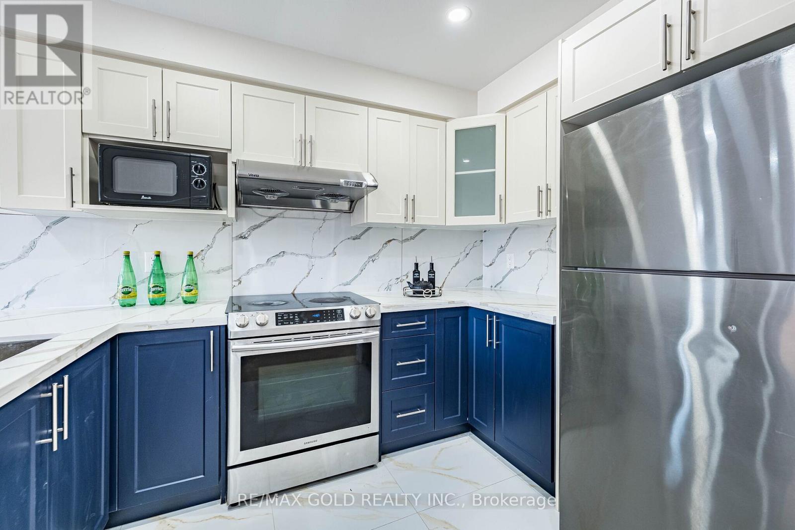 110 Sandyshores Drive, Brampton, Ontario  L6R 2M3 - Photo 18 - W12975420