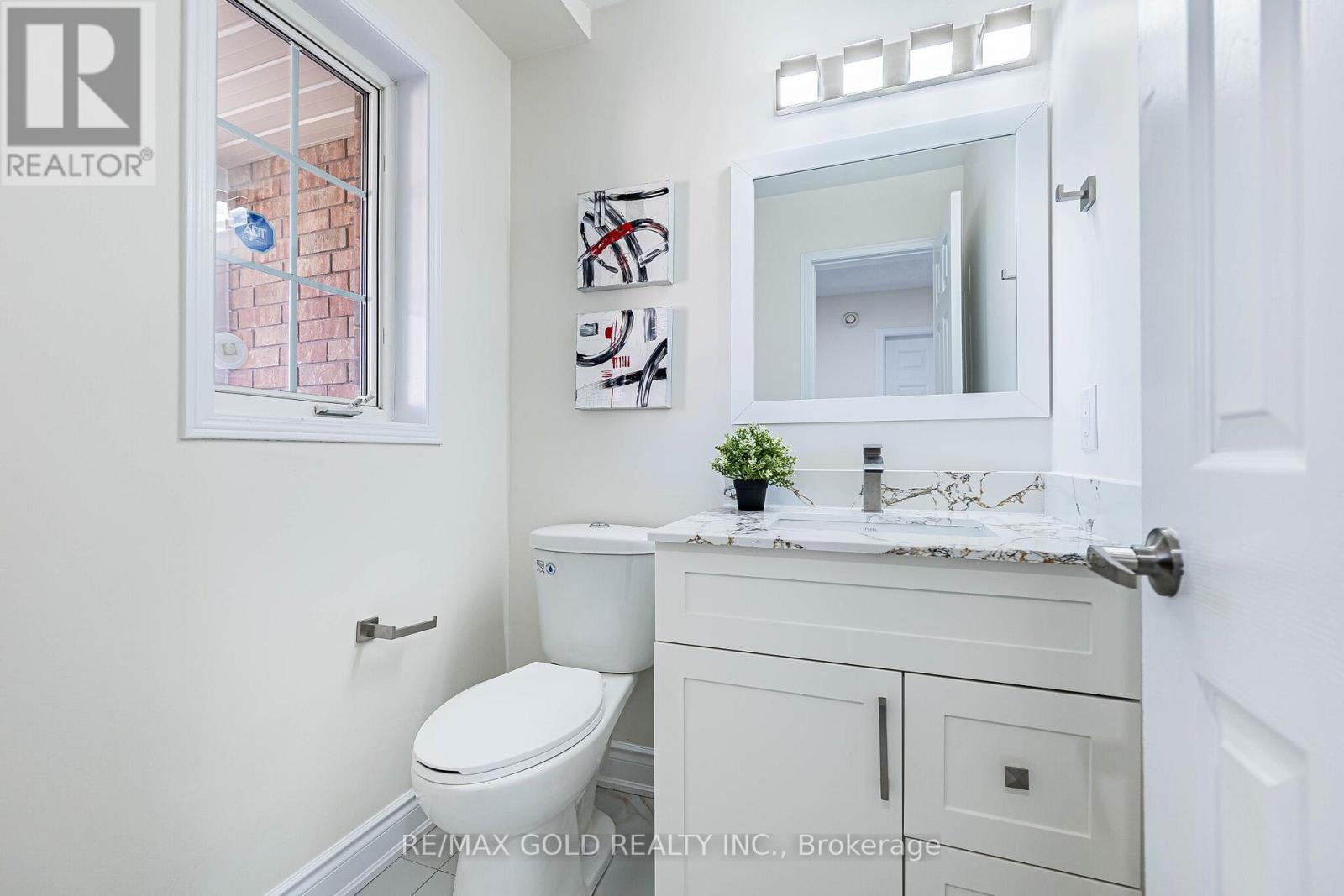 110 Sandyshores Drive, Brampton, Ontario  L6R 2M3 - Photo 21 - W12975420