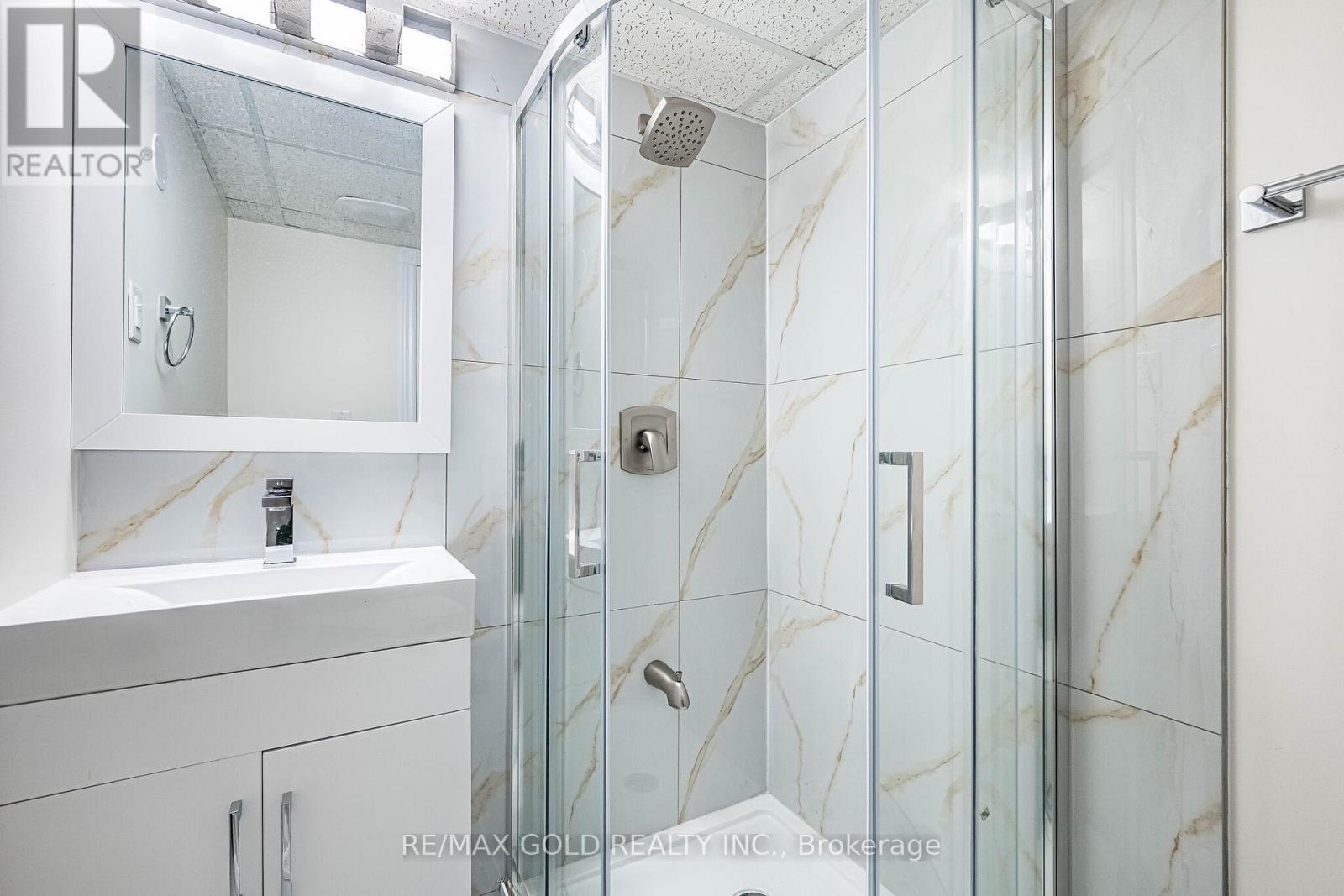 110 Sandyshores Drive, Brampton, Ontario  L6R 2M3 - Photo 35 - W12975420