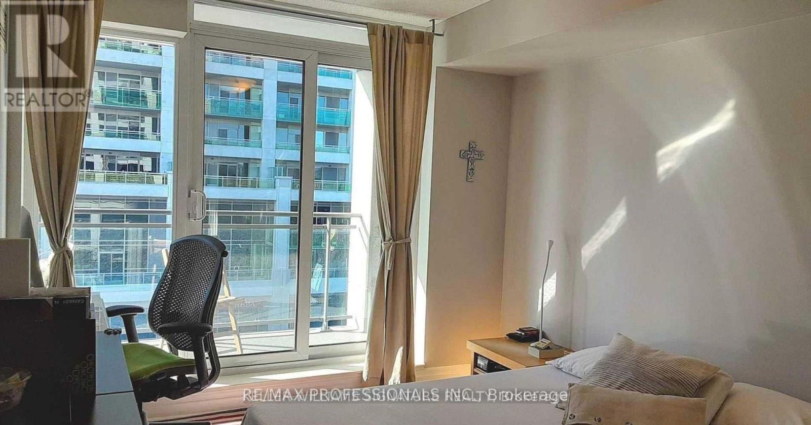 616 - 2121 Lake Shore Boulevard W, Toronto, Ontario  M8V 4E9 - Photo 9 - W12975428