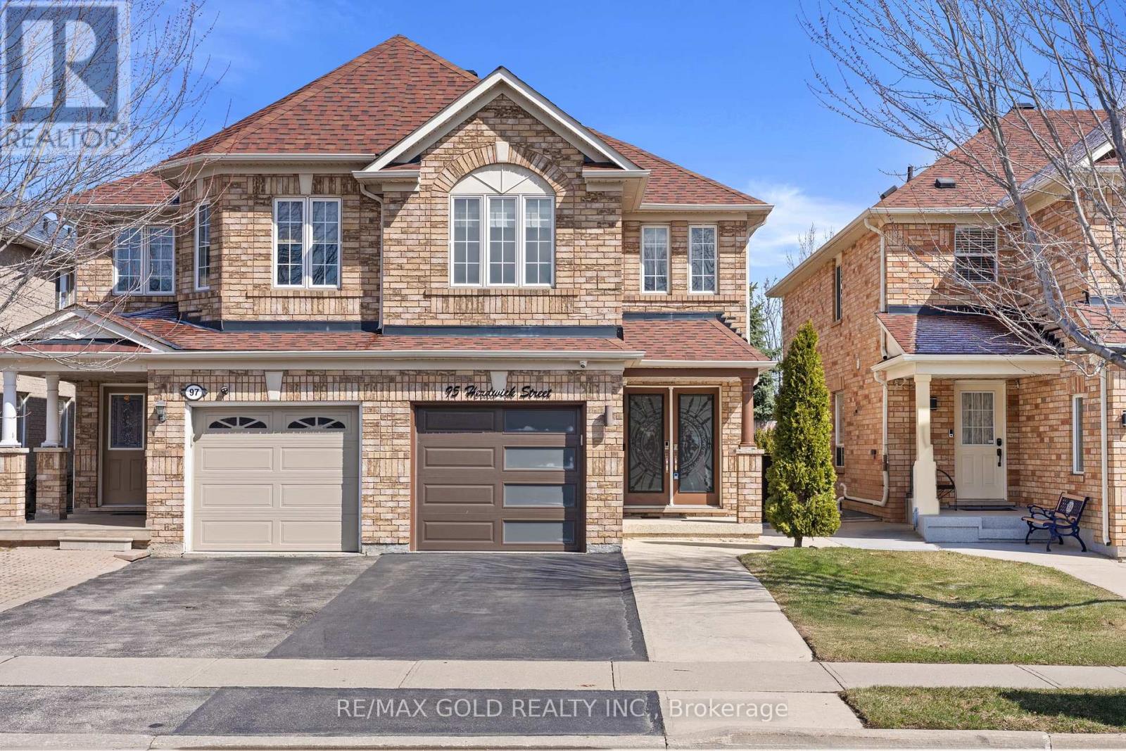 95 Herdwick Street, Brampton, Ontario  L6S 6L7 - Photo 1 - W12975472