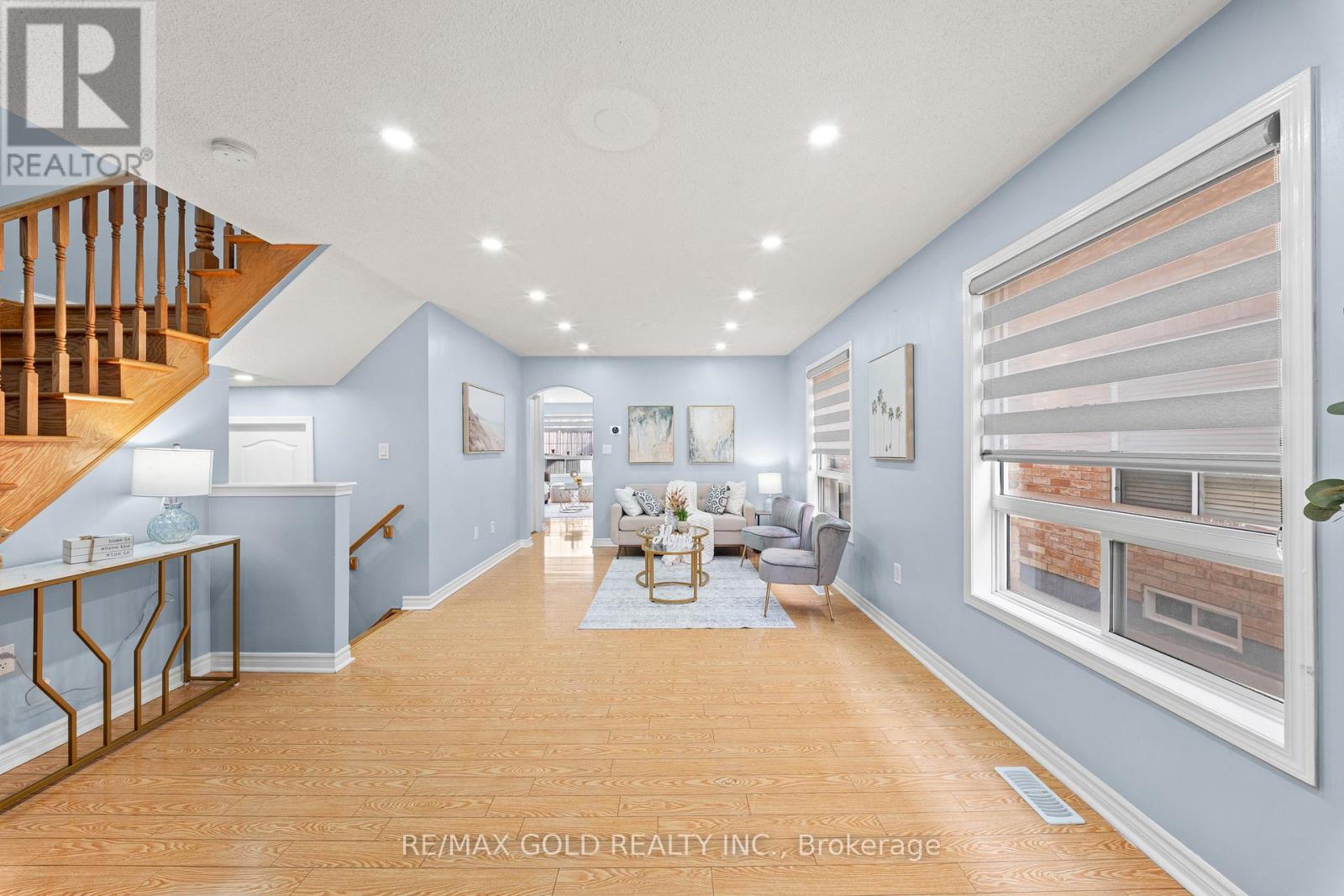 95 Herdwick Street, Brampton, Ontario  L6S 6L7 - Photo 9 - W12975472