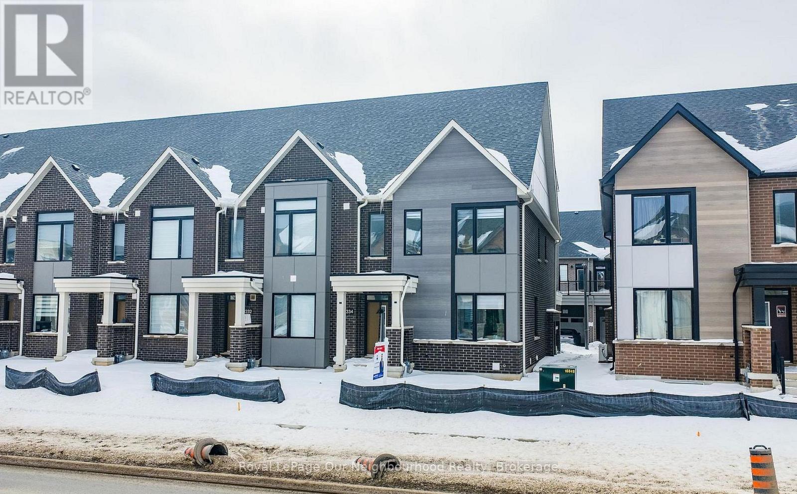 3234 Sixth Line, Oakville, Ontario  L6M 4K1 - Photo 2 - W12975476