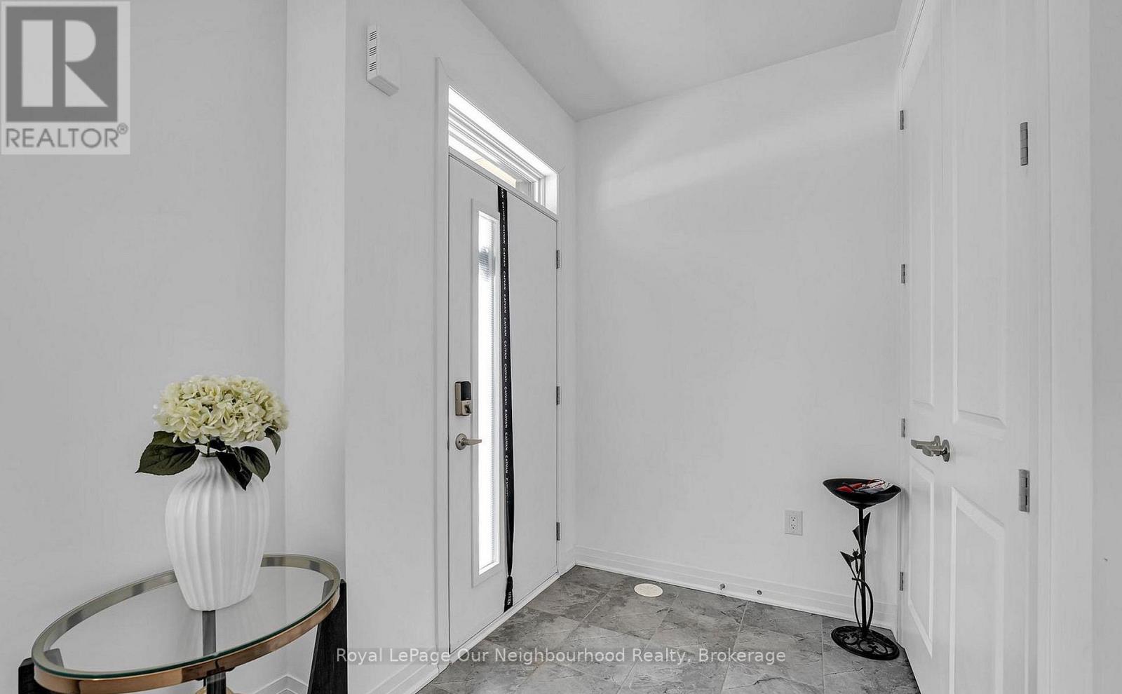 3234 Sixth Line, Oakville, Ontario  L6M 4K1 - Photo 4 - W12975476