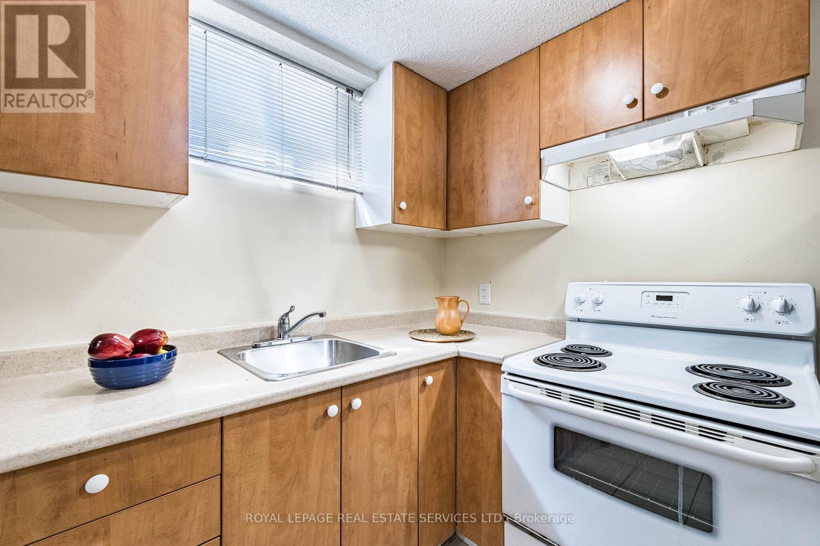 1 Reeve Road, Brampton, Ontario  L6X 2M8 - Photo 35 - W12975488