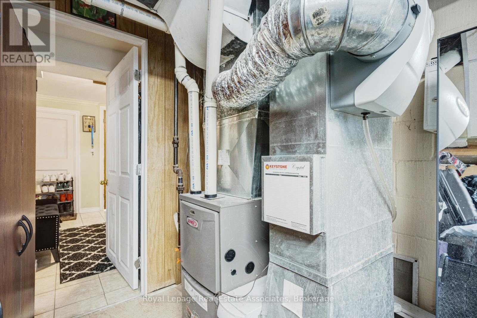 8 Caulfield Road, Toronto, Ontario  M9W 1W8 - Photo 25 - W12975512