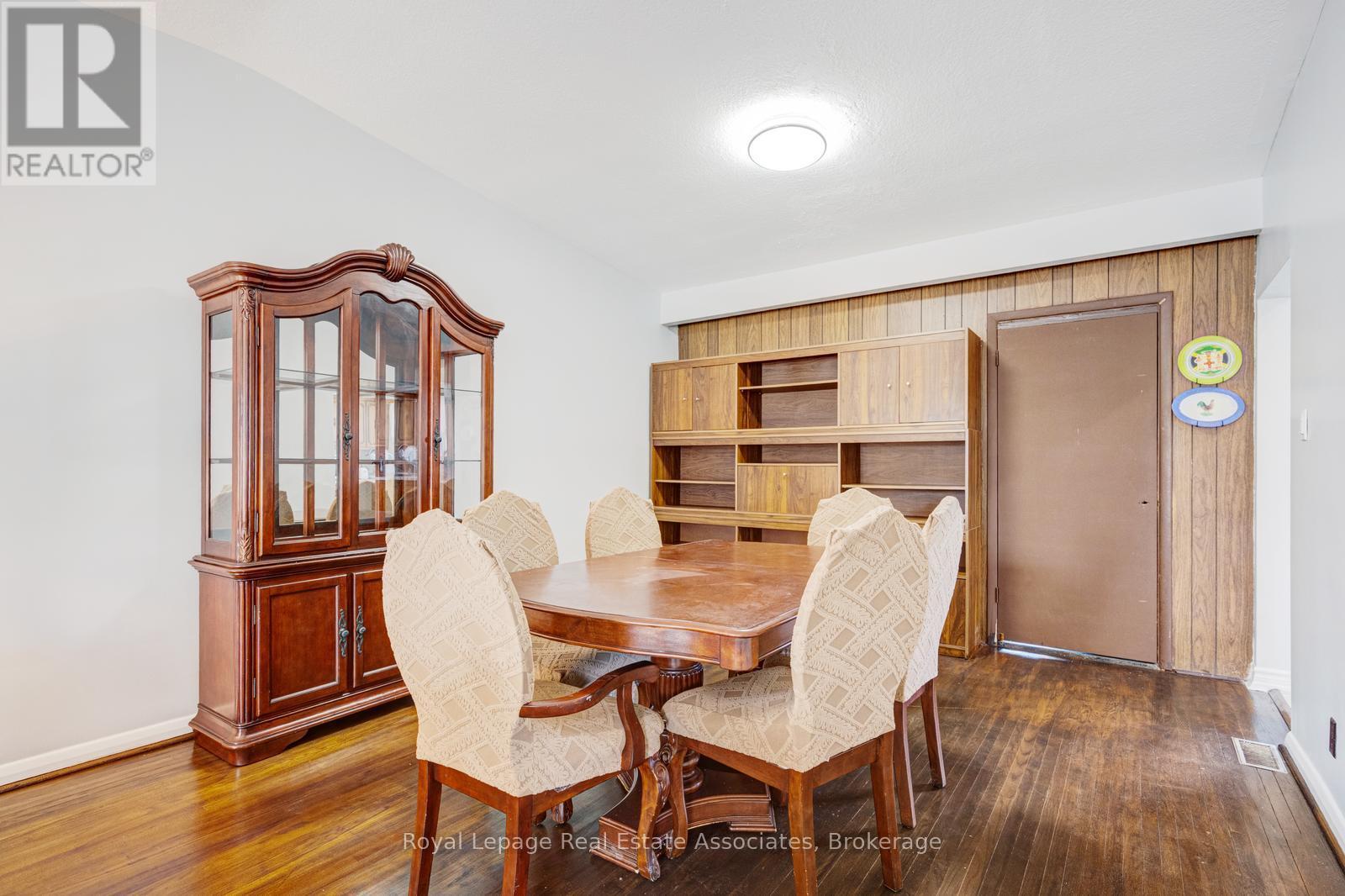 8 Caulfield Road, Toronto, Ontario  M9W 1W8 - Photo 9 - W12975512