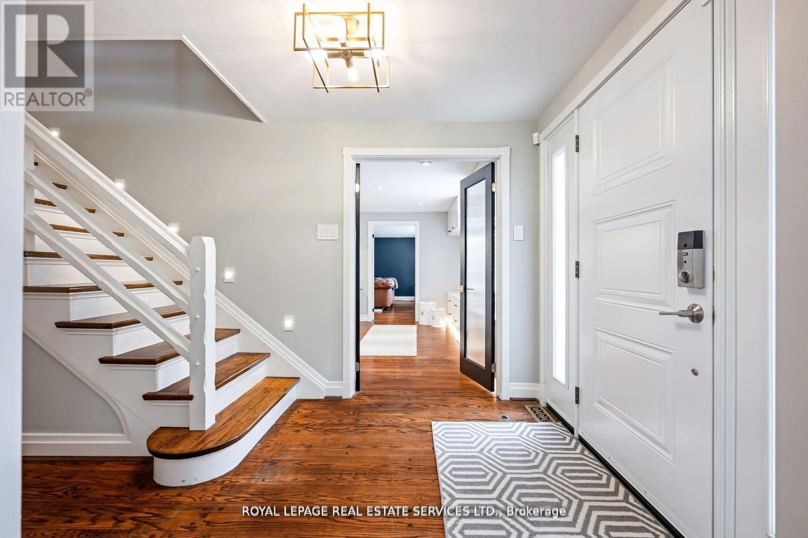 5 Pine Ridge Lane, Brampton, Ontario  L6W 1G6 - Photo 8 - W12975524