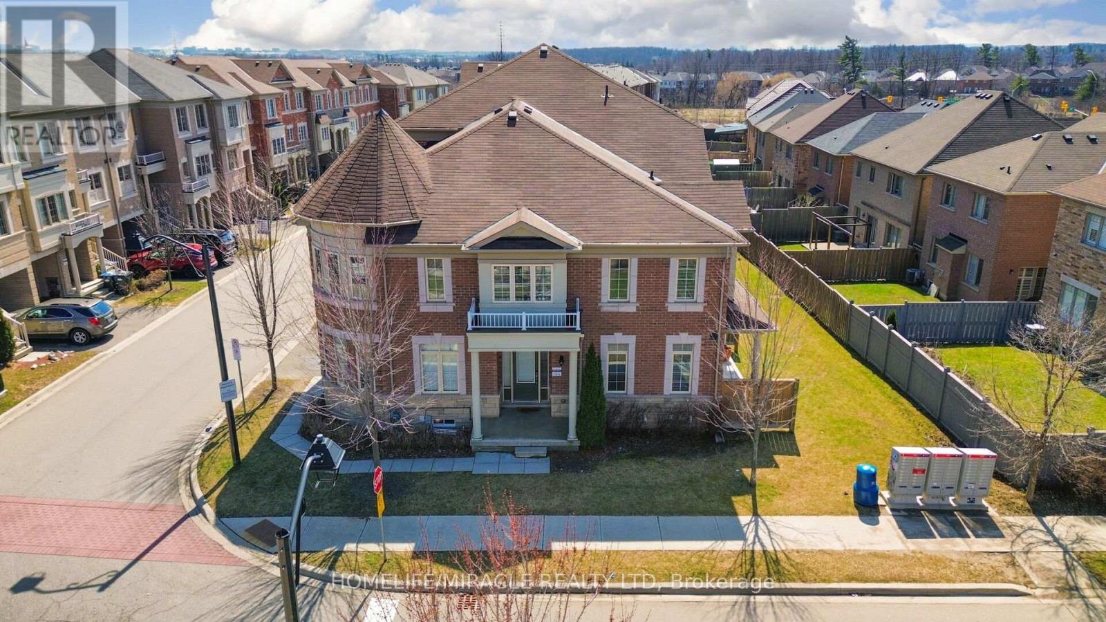 2 ASPEN HILLS ROAD, Brampton, Ontario