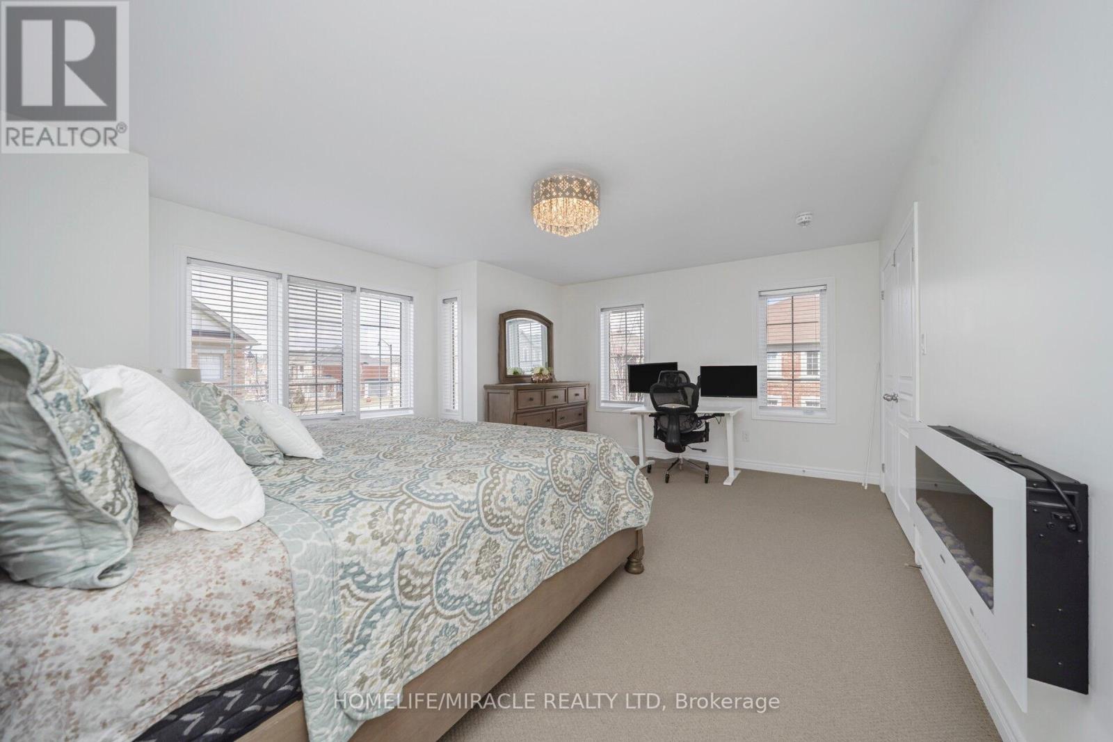 2 Aspen Hills Road, Brampton, Ontario  L6Y 6E3 - Photo 21 - W12975542