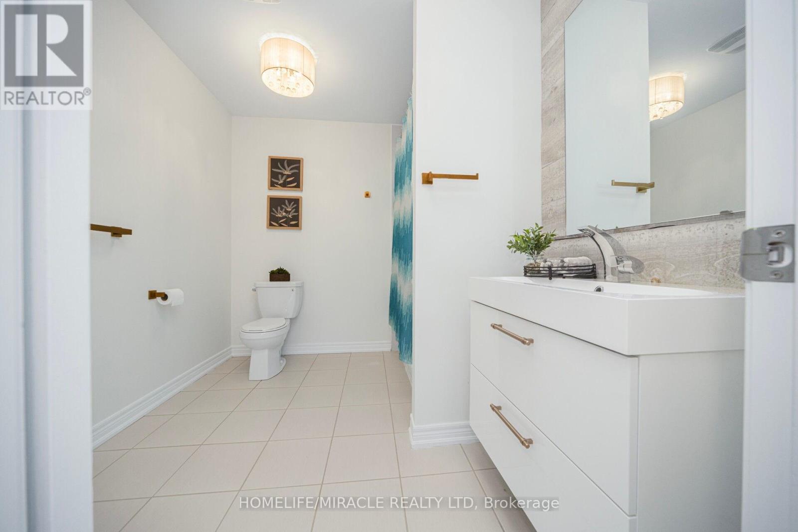 2 Aspen Hills Road, Brampton, Ontario  L6Y 6E3 - Photo 28 - W12975542