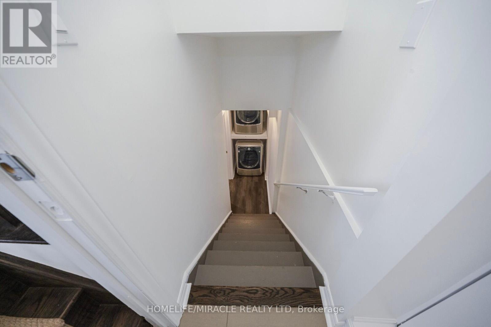 2 Aspen Hills Road, Brampton, Ontario  L6Y 6E3 - Photo 31 - W12975542