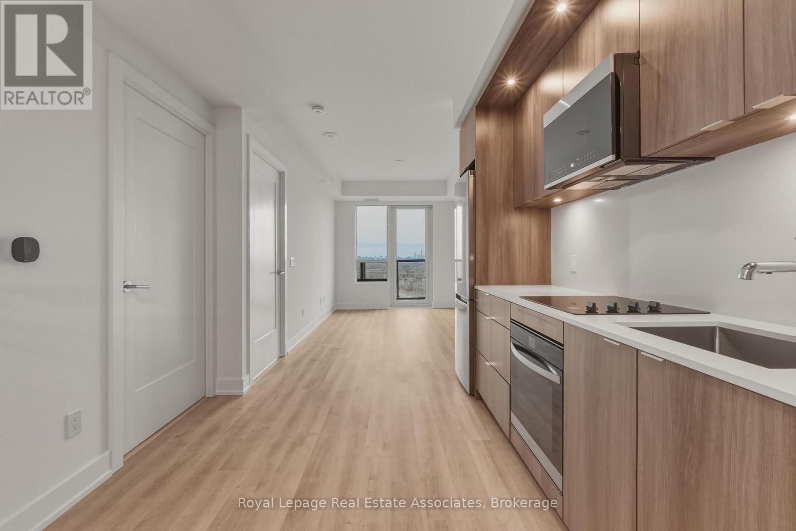 1501 - 60 CENTRAL PARK ROADWAY, Toronto, Ontario