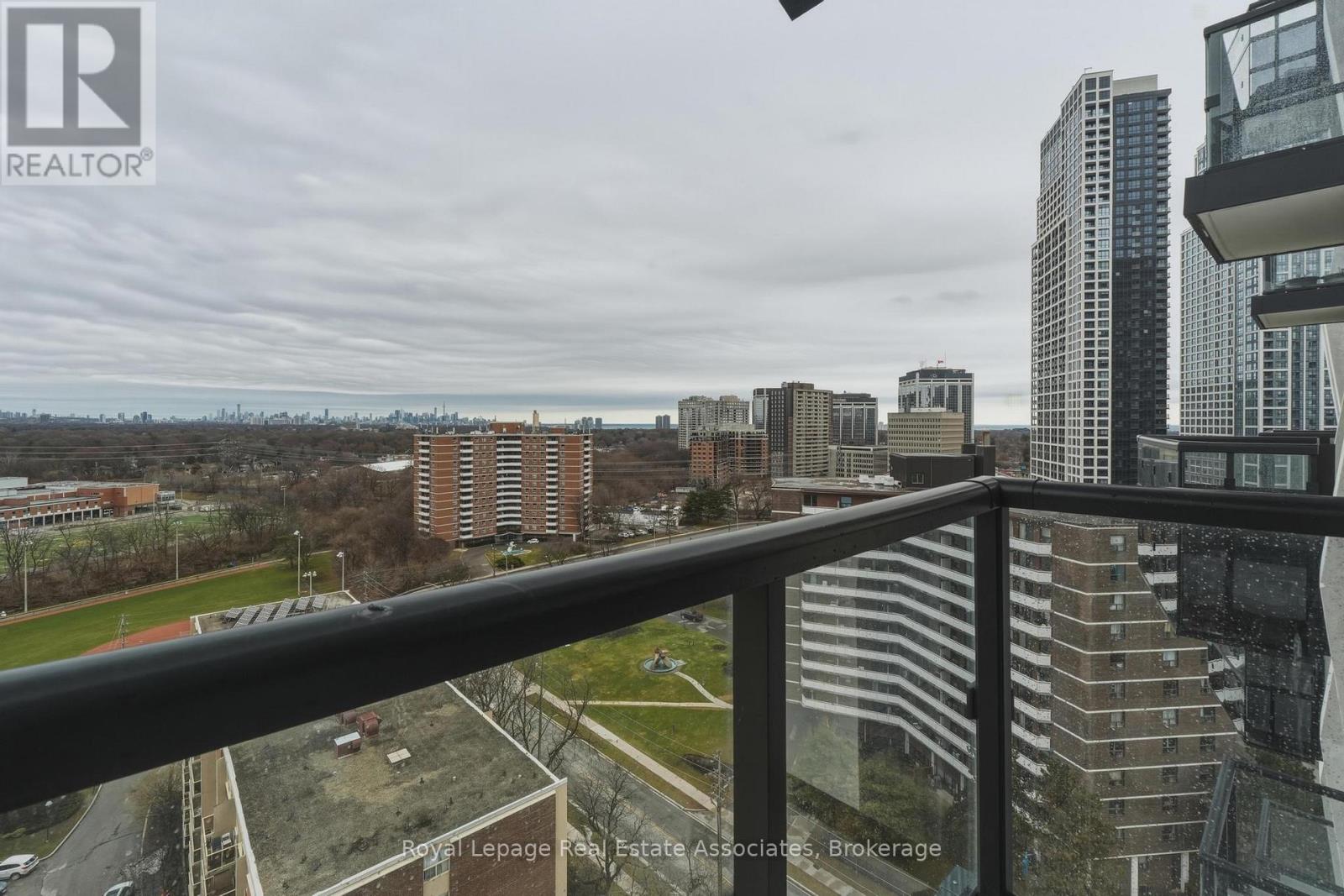 1501 - 60 Central Park Roadway, Toronto, Ontario  M9A 3K1 - Photo 20 - W12975554