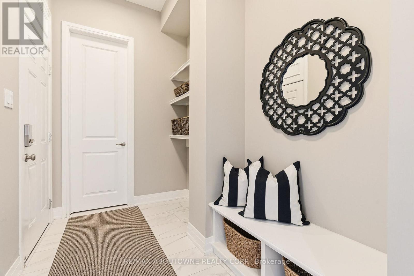 1456 Ford Strathy Crescent, Oakville, Ontario  L6H 3W9 - Photo 25 - W12975570