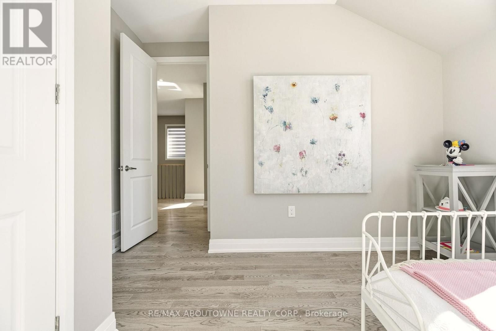 1456 Ford Strathy Crescent, Oakville, Ontario  L6H 3W9 - Photo 41 - W12975570