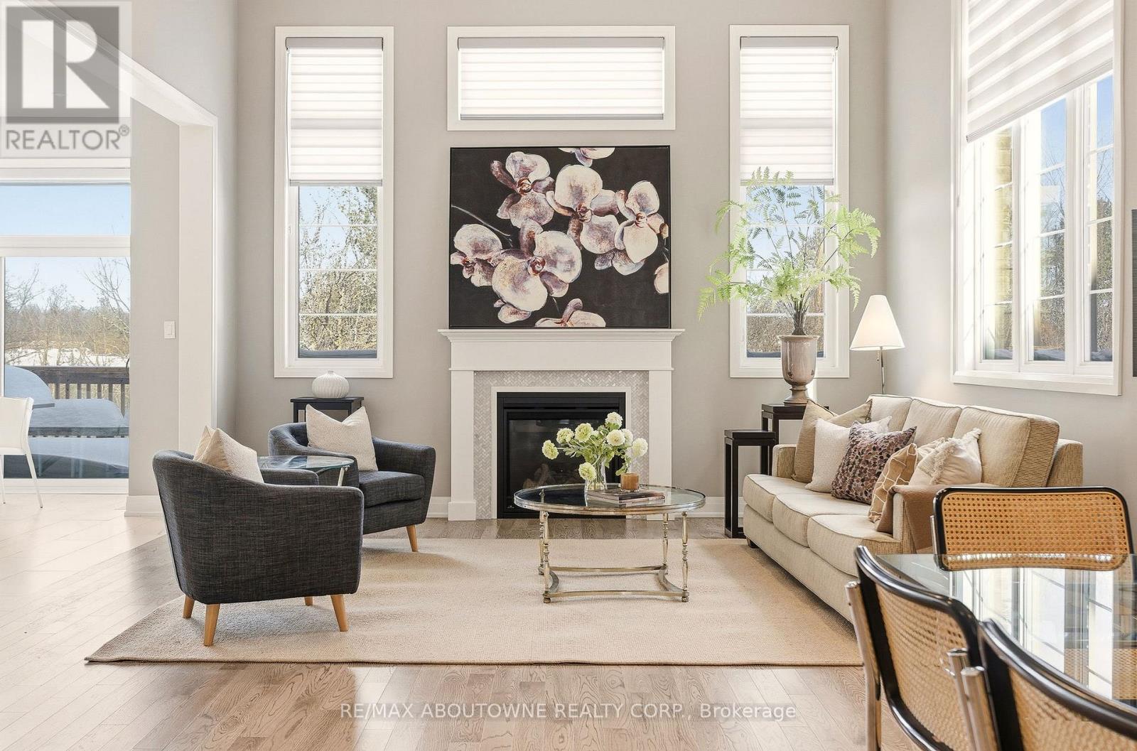 1456 Ford Strathy Crescent, Oakville, Ontario  L6H 3W9 - Photo 7 - W12975570