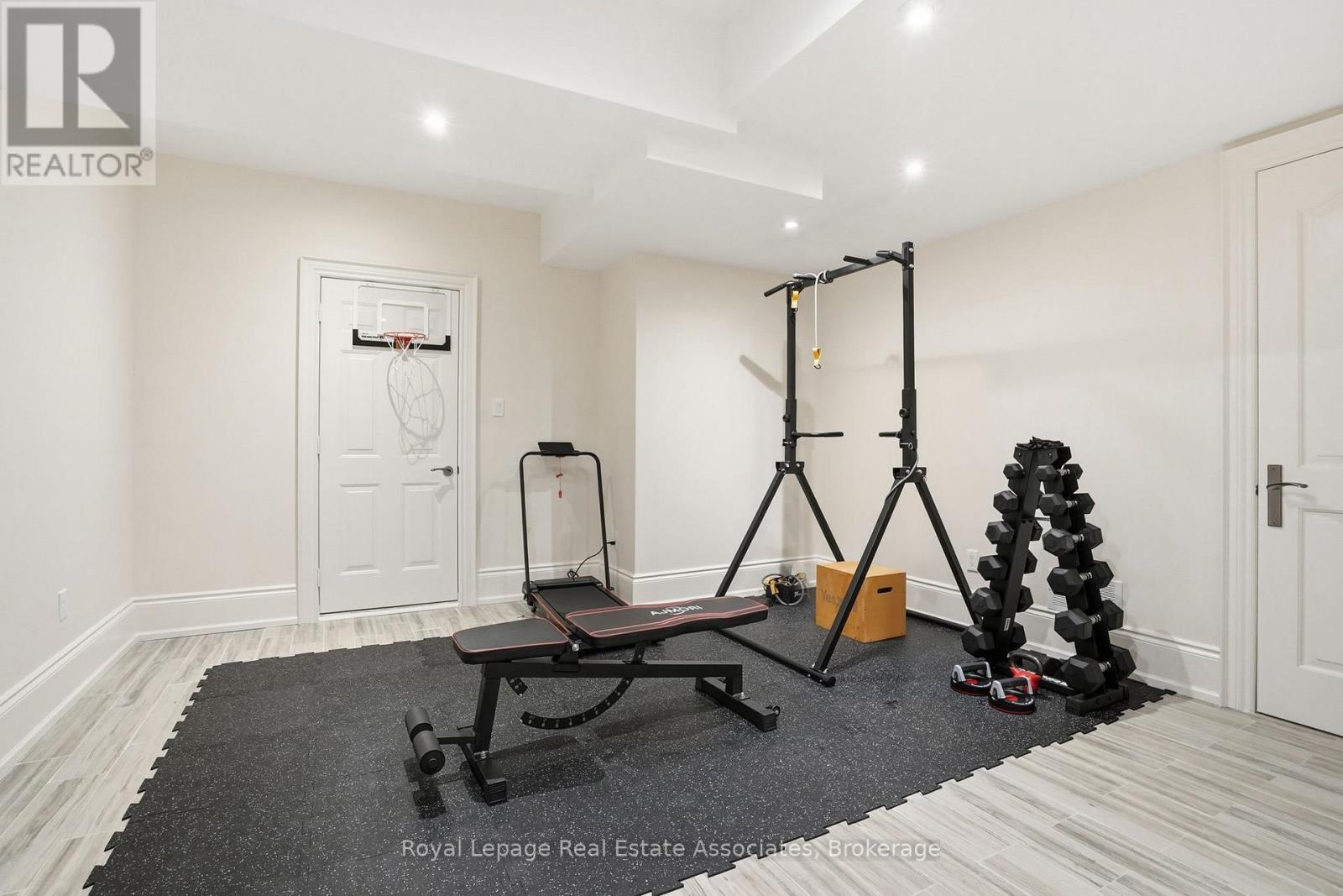 1395 Trotwood Avenue, Mississauga, Ontario  L5G 3Z7 - Photo 43 - W12975574