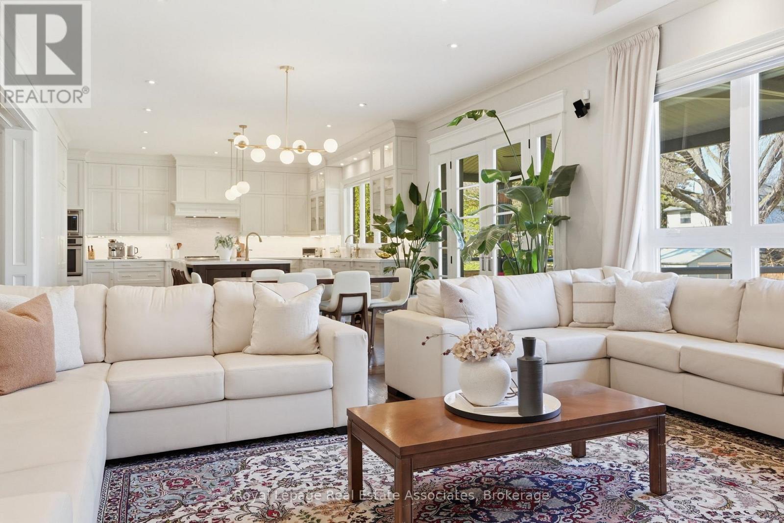 1395 Trotwood Avenue, Mississauga, Ontario  L5G 3Z7 - Photo 8 - W12975574