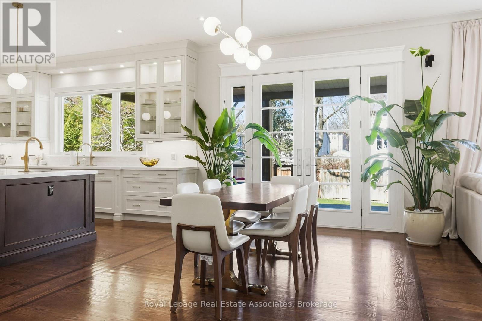 1395 Trotwood Avenue, Mississauga, Ontario  L5G 3Z7 - Photo 9 - W12975574